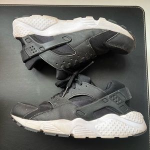 Nike Huarache Run Shoes